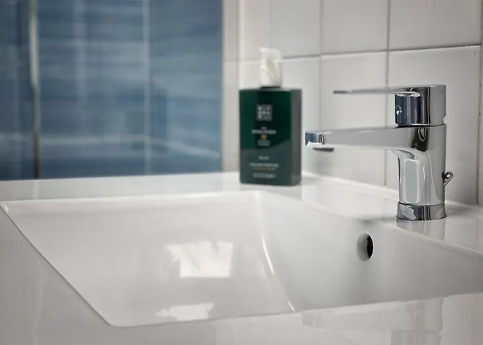 Flat Overlooking The Park 1km To Plaza Pontevedra A Coruna