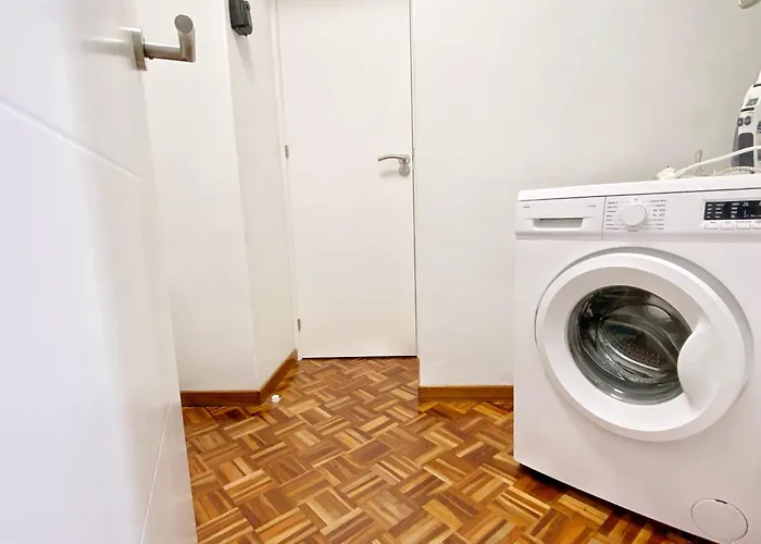 Flat Overlooking The Park 1km To Plaza Pontevedra Apartment *